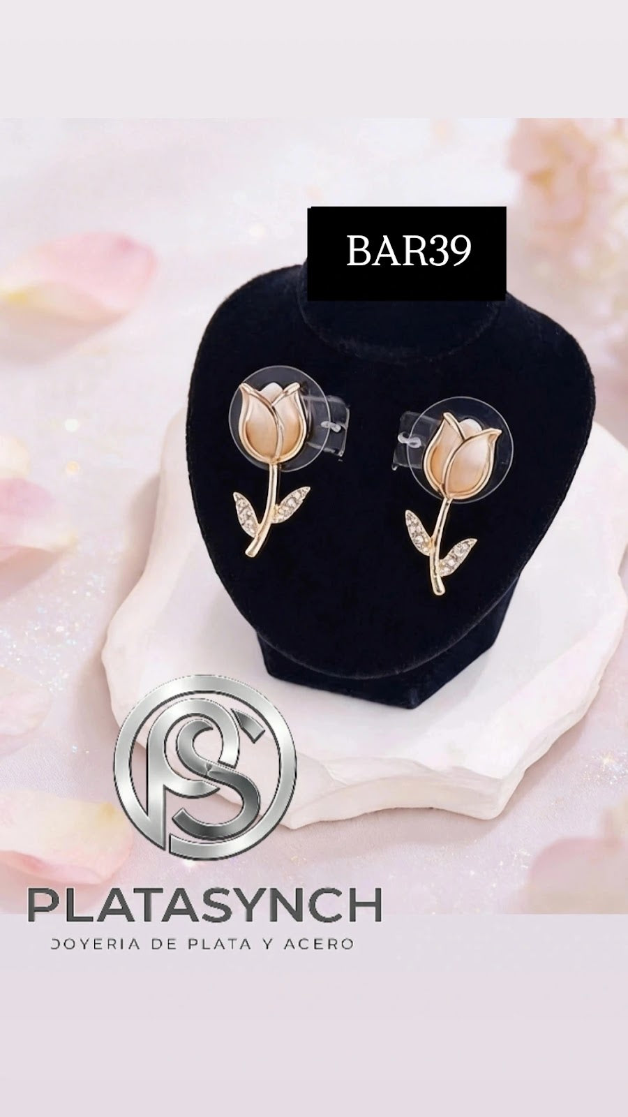 BAR39 - Aretes brass de palito tulipan Crema con cristales en hojas