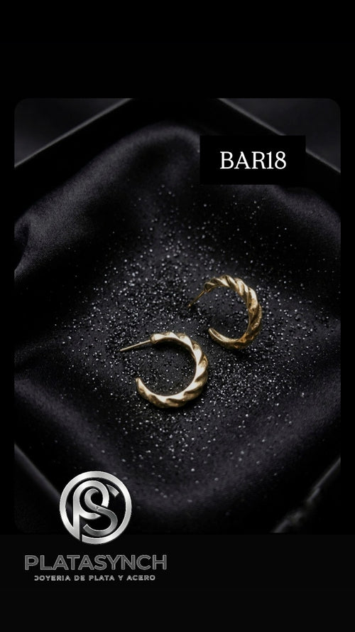 BAR18 - Aretes Brass dorado de palito torcido grueso